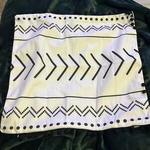 Shein 
Square shape
Pillow / cover / sham